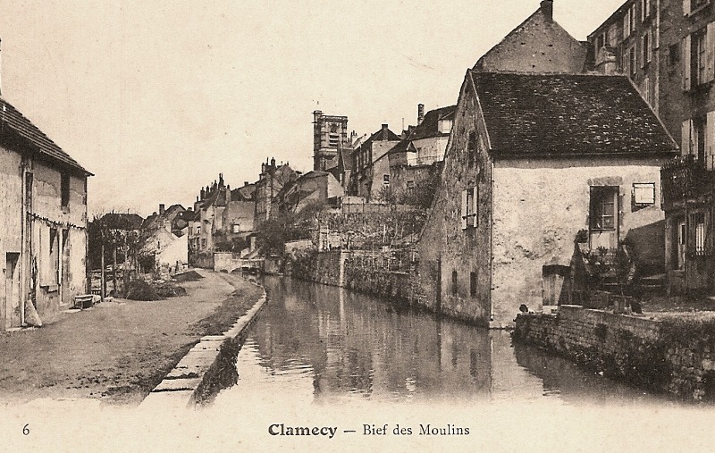 Clamecy (Nièvre) Le bief des moulins CPA