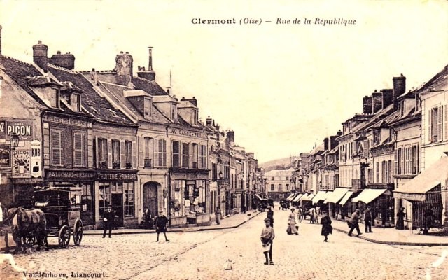Clermont oise cpa la rue de la republique