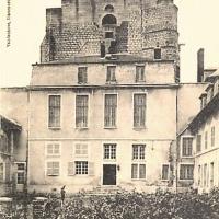 Clermont oise cpa le chateau ou naquit charles iv