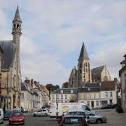 Clermont oise la place de l hotel de ville