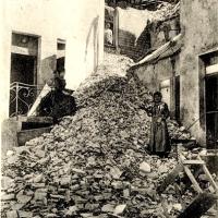 Condé-en-Brie (Aisne) CPA Bombardement, derrière l'Hôtel de l'Est