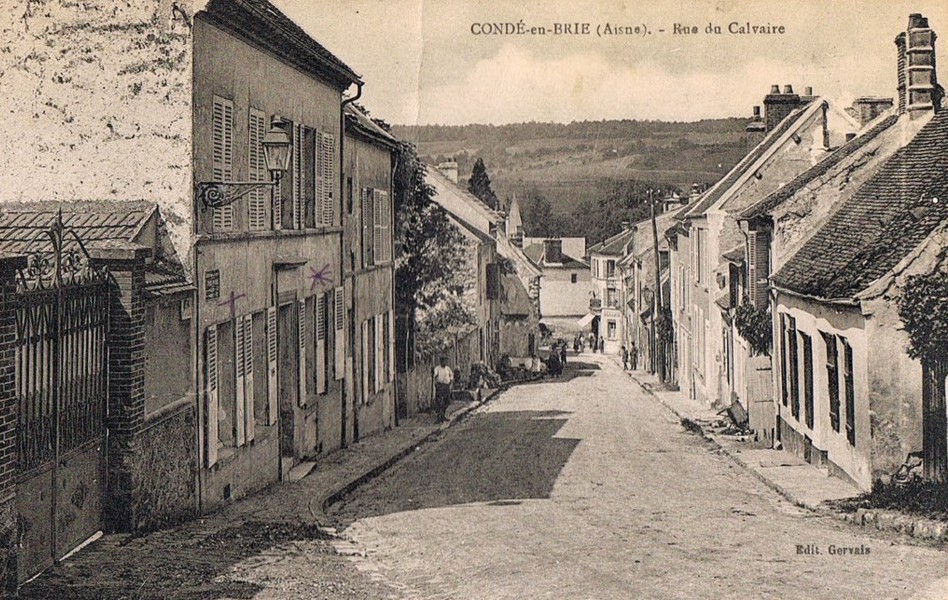 Condé-en-Brie (Aisne) CPA la rue du Calvaire