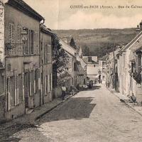 Condé-en-Brie (Aisne) CPA la rue du Calvaire