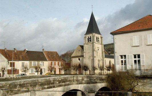 Condé en Brie (Aisne) Eglise Saint Rémi