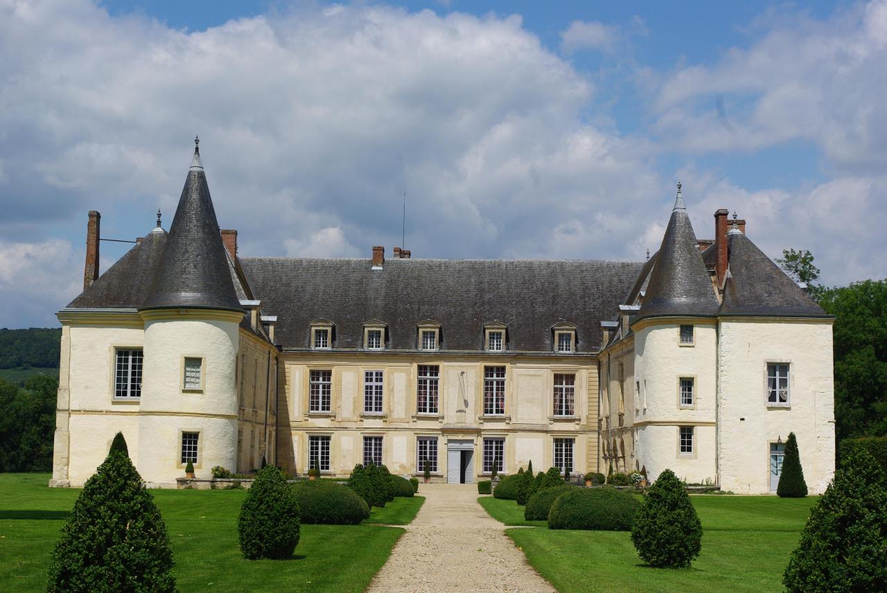 Condé-en-Brie (Aisne) le Château des princes de Condé
