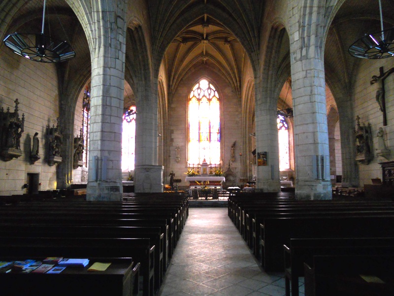 Corbigny (Nièvre) L'église Saint Seine
