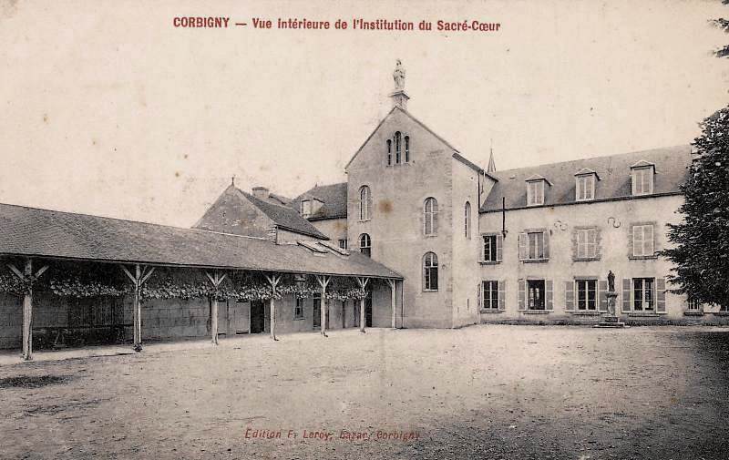 Corbigny (Nièvre) L'institution du Sacré Coeur CPA