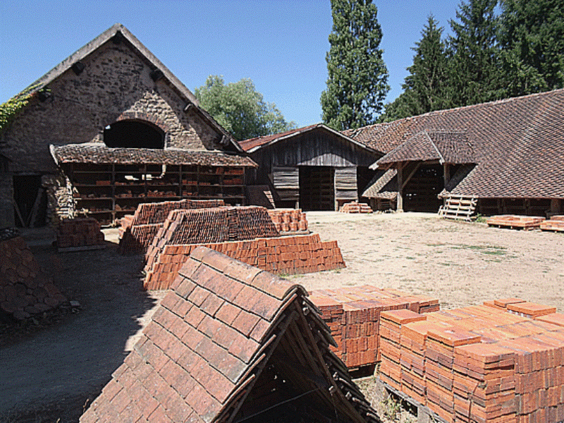 Corbigny (Nièvre) La tuilerie de la chapelle de Sarre