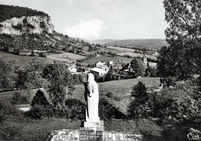 La statue de la Vierge vers 1950 (cpa)
