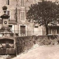 Les deux fontaines (cpa)