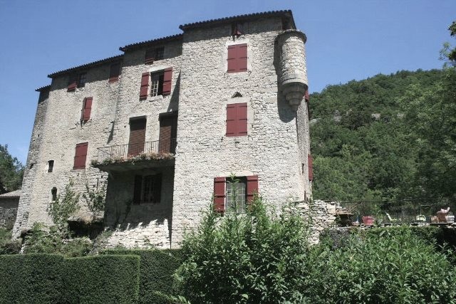 Sorgues, le château