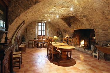 Sorgues, la salle à manger du château