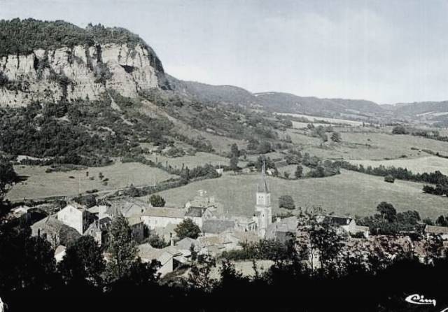 Cornus aveyron vue generale et rocher des fourches cpa