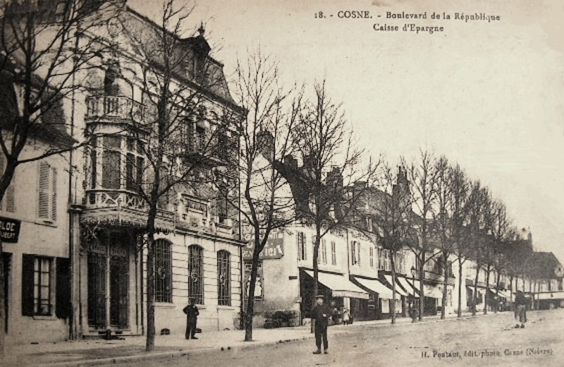 Cosne-Cours-sur-Loire (Nièvre) La Caisse d'Epargne CPA