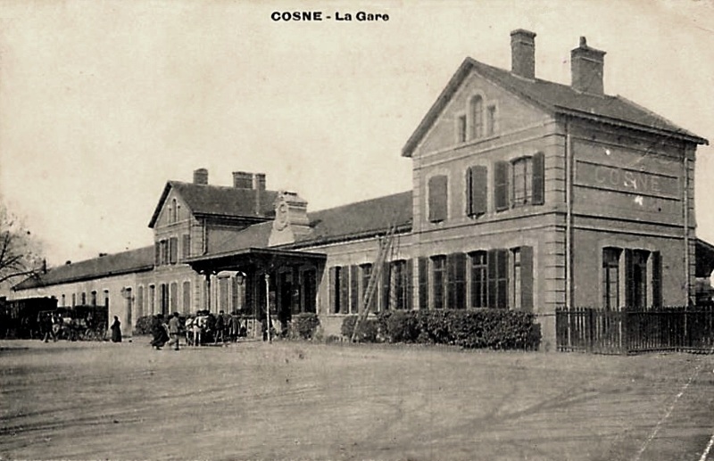 Cosne-Cours-sur-Loire (Nièvre) La gare CPA