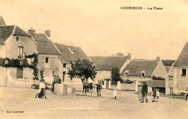 Courboin (Aisne) CPA La place