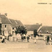 Courboin (Aisne) CPA La place