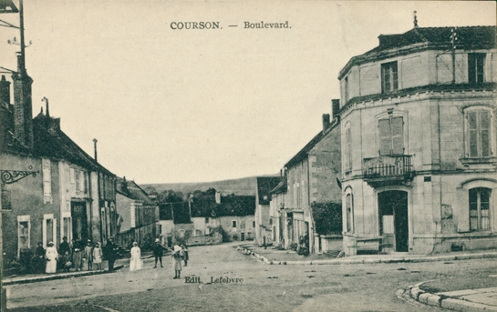 Courson-les-Carrières (89) Le boulevard CPA