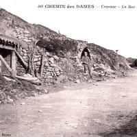 Craonne (Aisne) CPA la rue principale ruines
