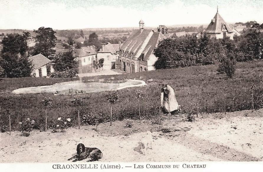 Craonnelle (Aisne) CPA château les communs avant 1914