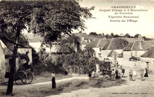 Craonnelle (Aisne) CPA entrée du village avant 1914