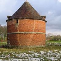 Crasville la rocquefort seine maritime le colombier du chateau