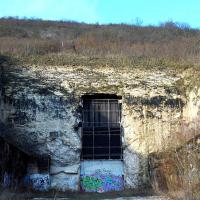 Cravant (89) L'usine souterraine, la porte d'entrée