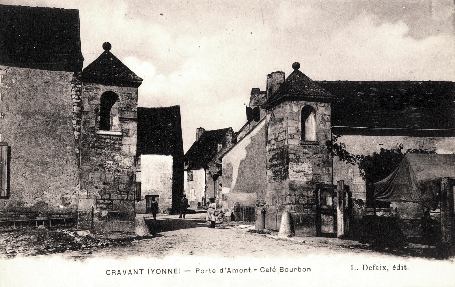 Cravant (89) La porte d'Amont CPA