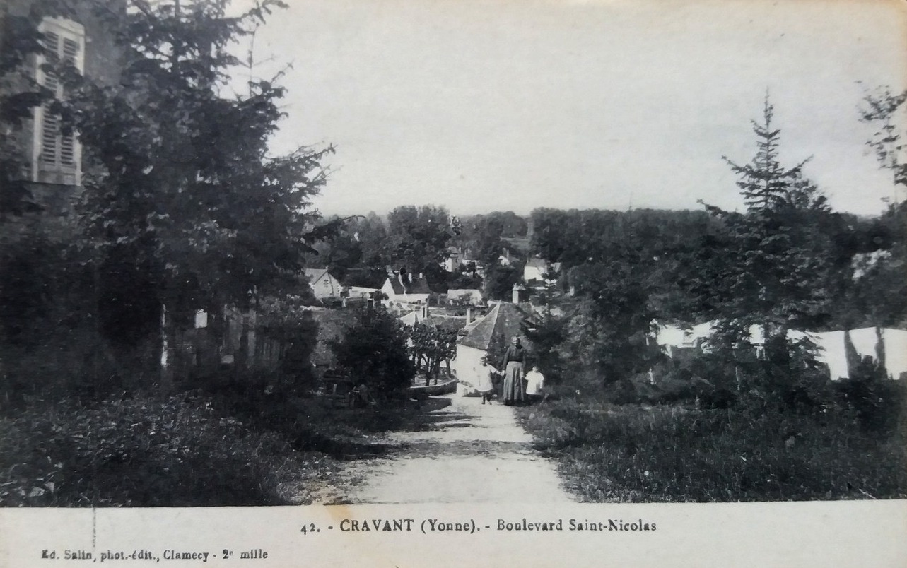 Cravant (89) Le Faubourg Saint-Nicolas CPA