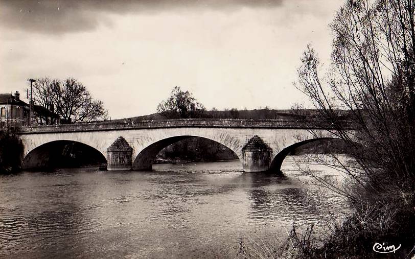 Cravant (89) Le vieux pont CPA