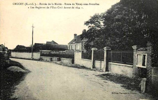 Crucey-Villages (28) La Mairie CPA