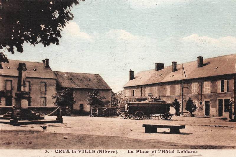 Crux-la-Ville (Nièvre) L'Hôtel Leblanc CPA