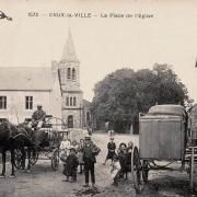 Crux-la-Ville (Nièvre) La place de l'église CPA