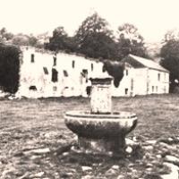 Cuissy-et-Gény (Aisne) CPA Abbaye des Prémontrés Fontaine en marbre