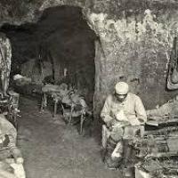 Cuissy-et-Gény (Aisne) CPA Dortoir dans les creutes