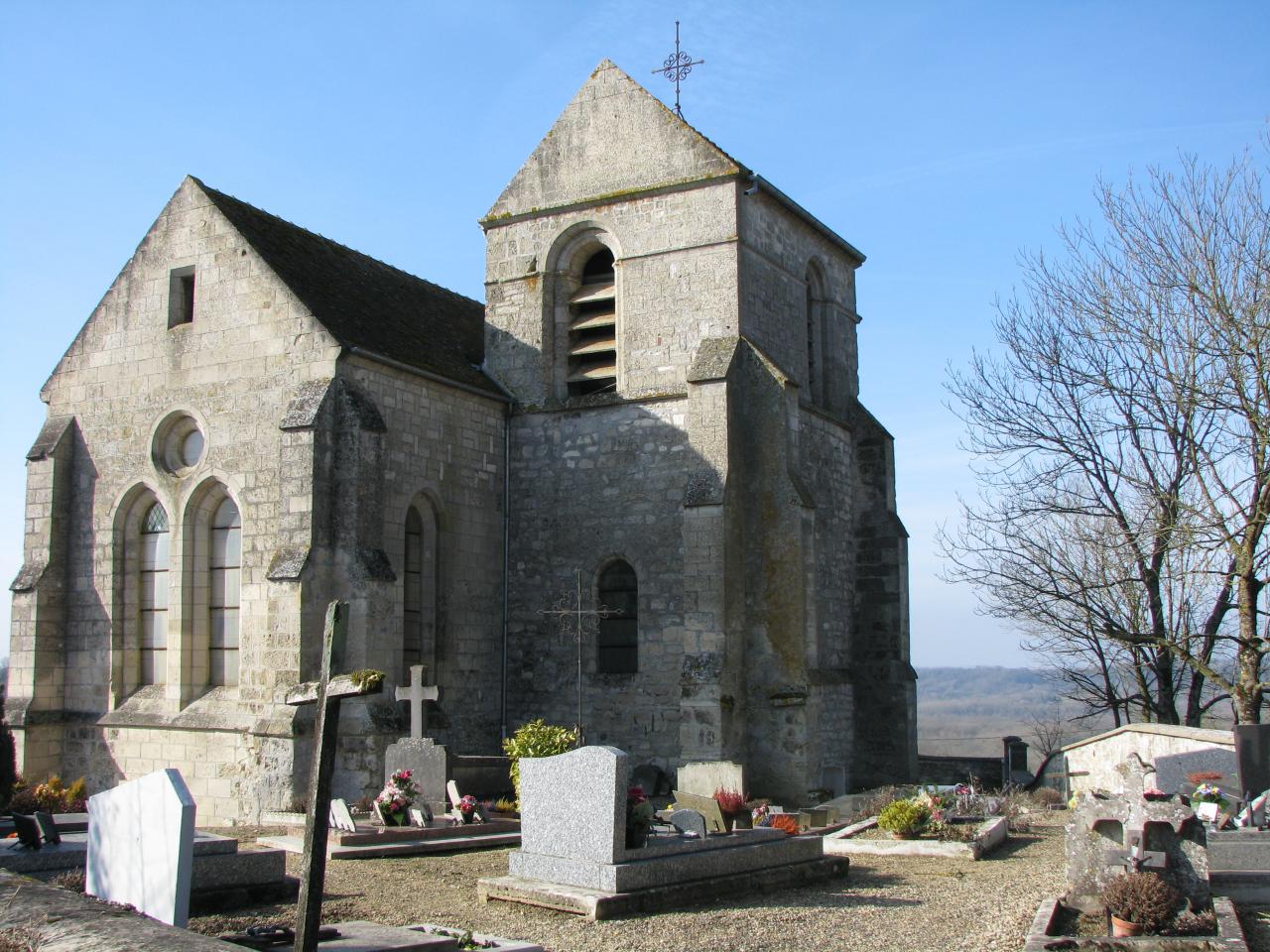 Cuissy-et-Gény (Aisne) Eglise et cimetière en 2009
