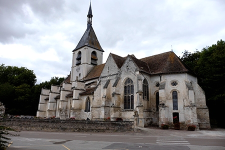 Dampierre (10) L'église