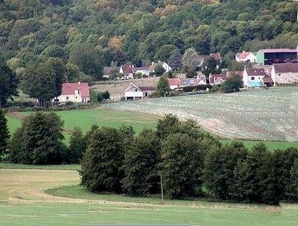 Dhuys et morin en brie 02 la celle sous montmirail vinet vue generale