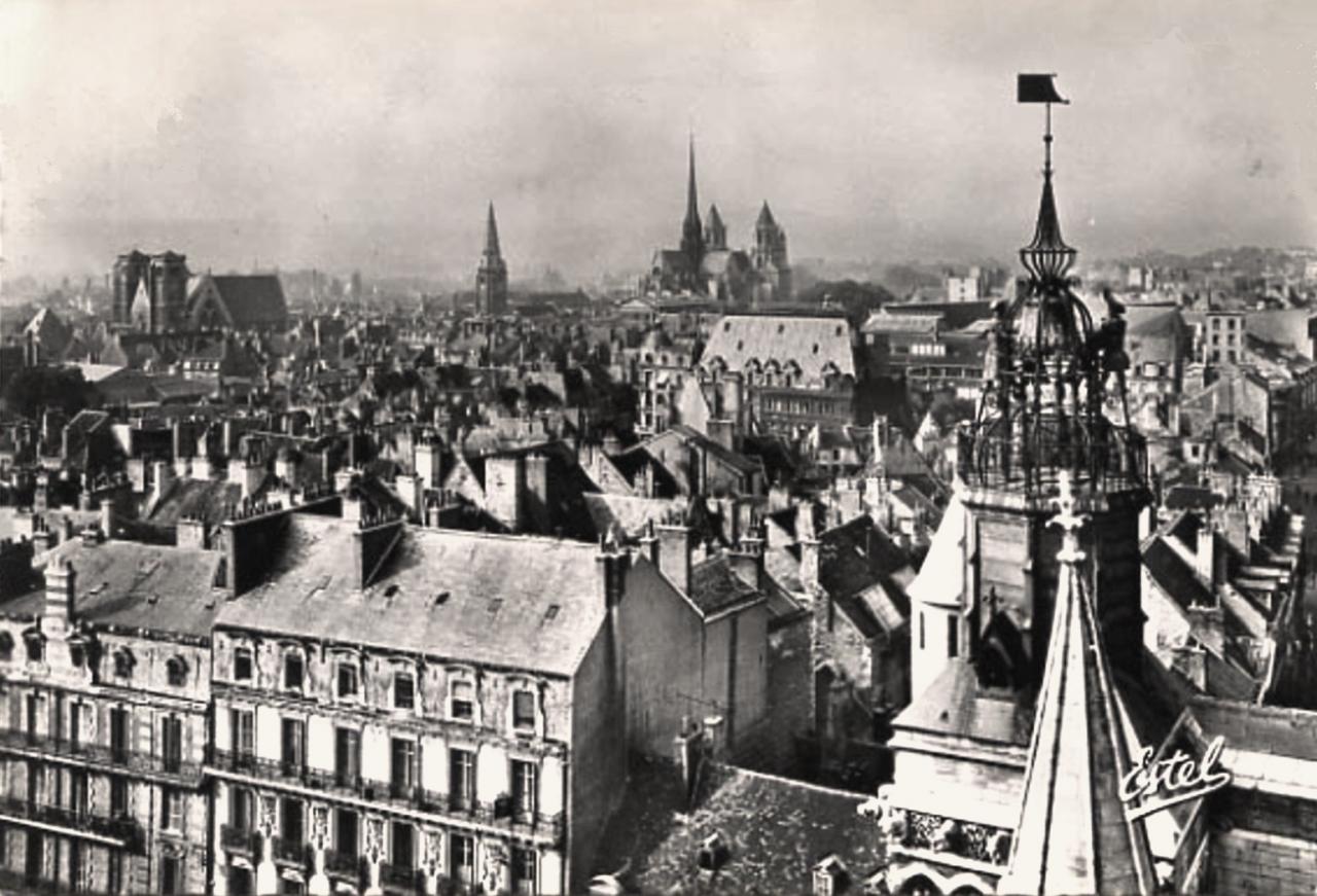 Dijon (Côte d'Or) L'église Notre-Dame, le Jacquemart CPA