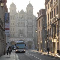 Dijon (Côte d'Or) L'église Saint-Michel et la rue Rameau