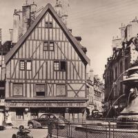 Dijon (Côte d'Or) La fontaine du bareuzei CPA