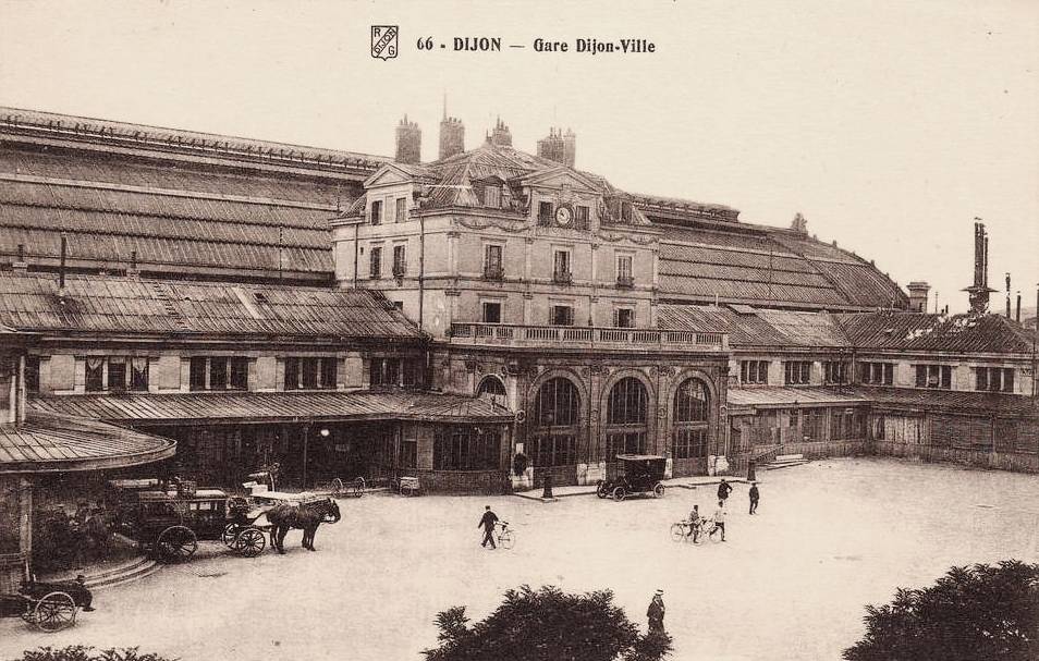Dijon (Côte d'Or) La Gare Dijon-ville CPA