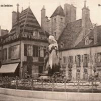 Dijon (Côte d'Or) La place des Cordeliers CPA