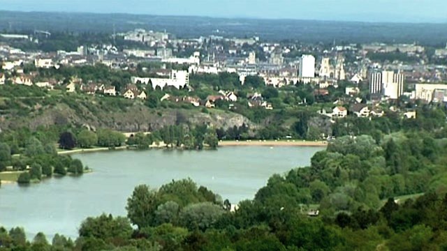 Dijon (Côte d'Or) Le lac Kir