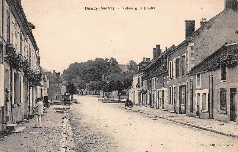 Donzy (Nièvre) Faubourg de Bouhy CPA