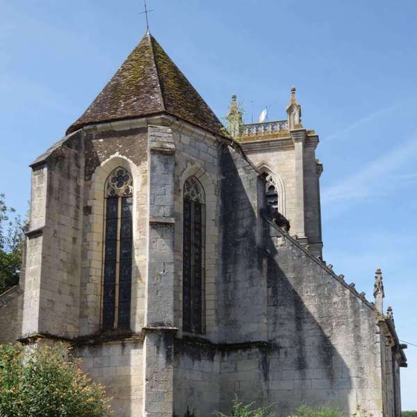 Donzy (Nièvre) L'église Saint Caradeuc