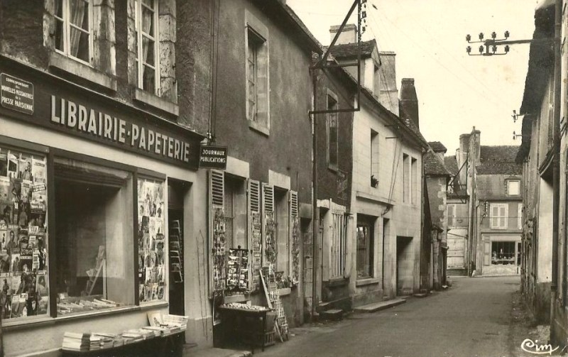 Donzy (Nièvre) La rue François Nohain CPA