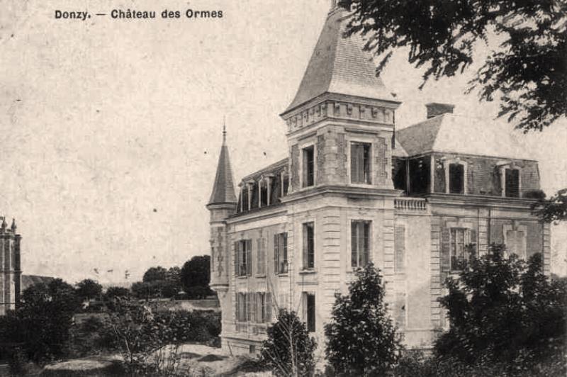 Donzy (Nièvre) Le château des Ormes CPA