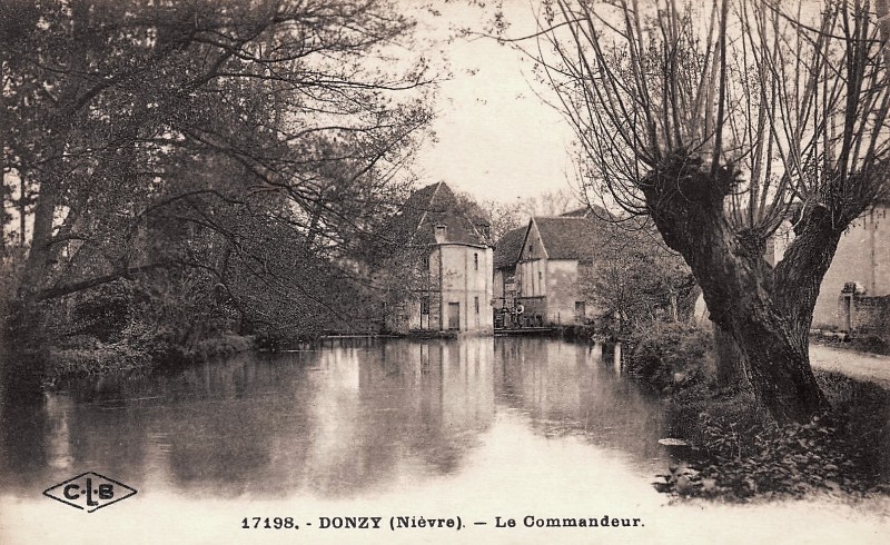 Donzy (Nièvre) Le Moulin du Commandeur