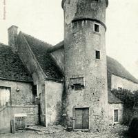 Dornecy (Nièvre) La tour de la Porte de Bourgogne CPA